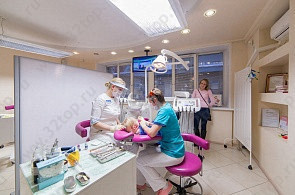 Стоматологическая клиника ЮНИДЕНТ на Депутатской